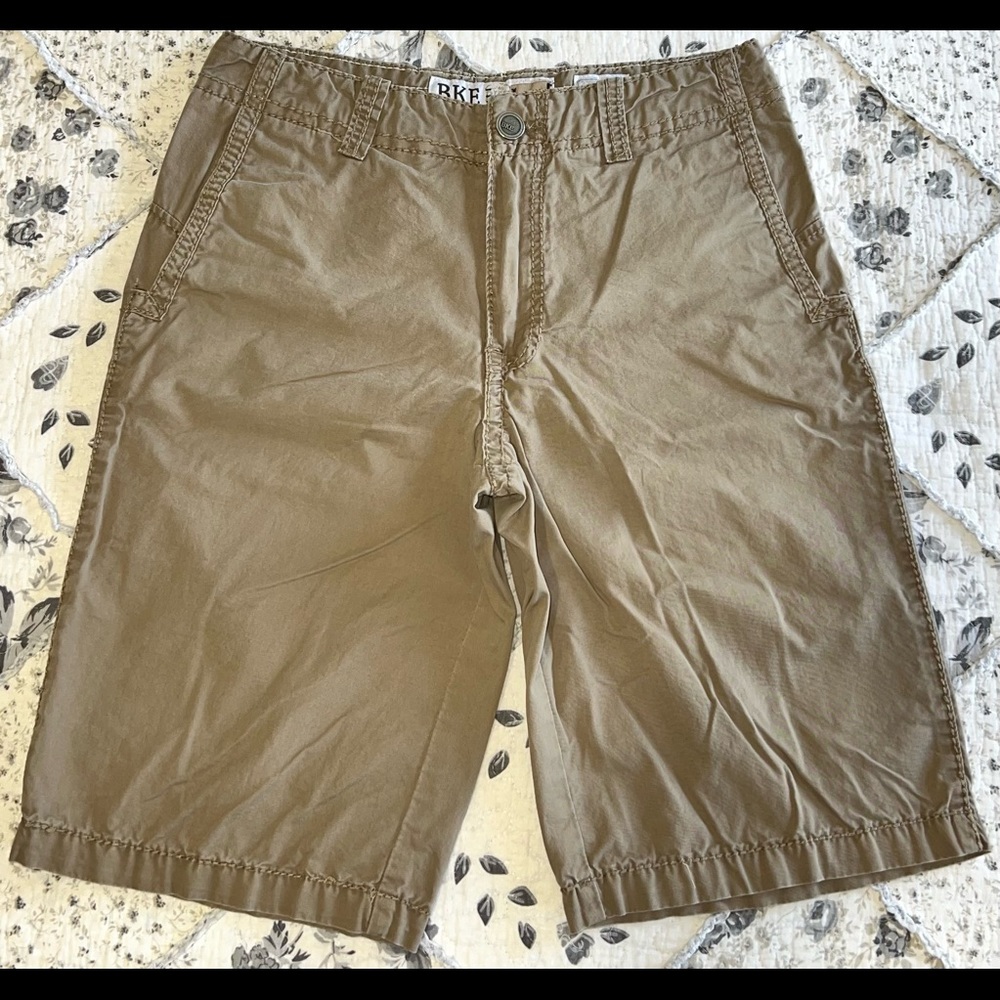 BKE Casuals FLINTRIDGE Flat Front Chino Style Buckle Shorts mens size 30 Khaki